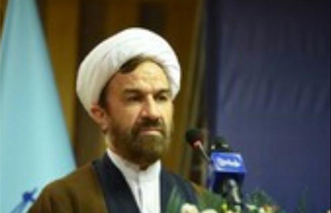 تاکید رئیس کل بر ضرورت رعایت حقوق کارگران در صنایع استان