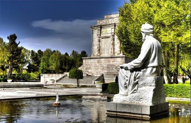 فردوسی؛ حافظ فرهنگ و زبان فارسی