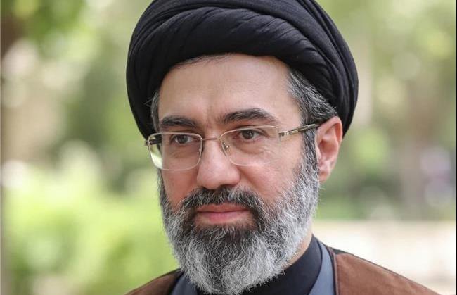 ۶۰۰ نفر از علمای اهل تسنن خراسان شمالی با رهبر انقلاب بیعت کردند