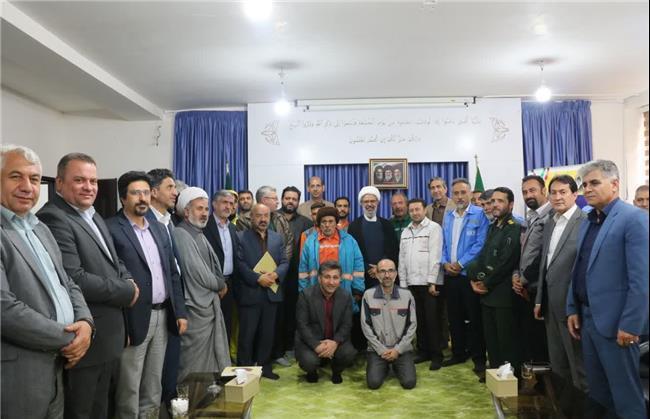 تأکید نماینده ولی فقیه در خراسان شمالی بر حفظ سنگر تولید در نشست با جامعه کار و تلاش