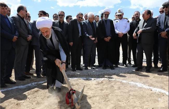 براتی‌زاده: پارکینگ خودروهای سنگین بجنورد در سریع‌ترین زمان با بهترین کیفیت احداث شود